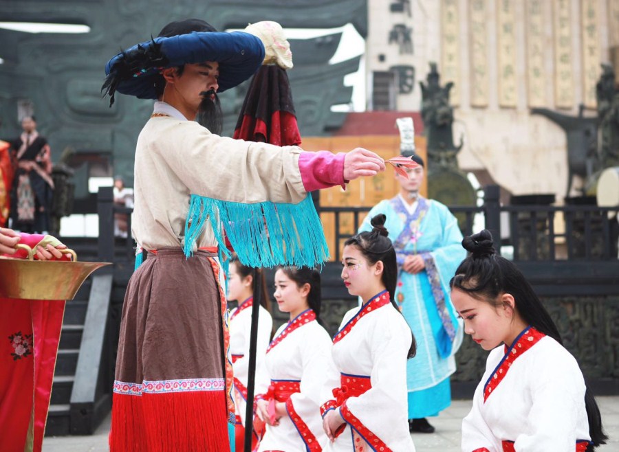 致敬传统 传承文化 春游界的清流也终将成为洪流