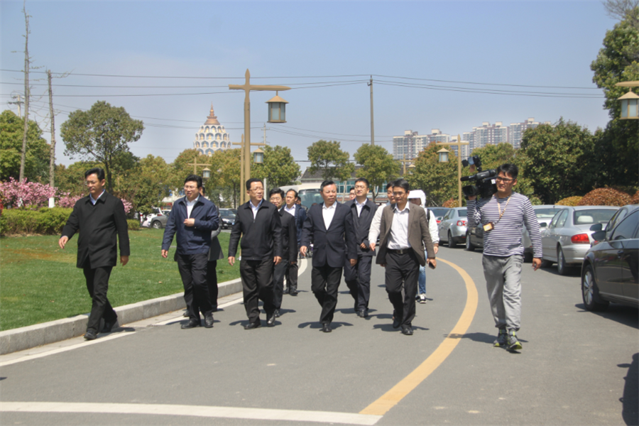 春风四月，丁纯市长一行到访春秋淹城旅游区​