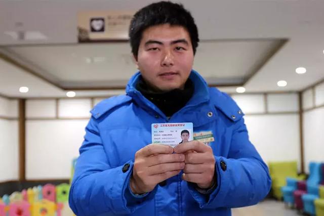 我们身边的献血英雄 用热血温暖世界