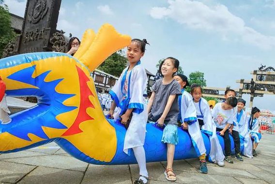 “文化点亮心灯 文明美好人生”——我们的节日·端午暨武进区首届非遗购…