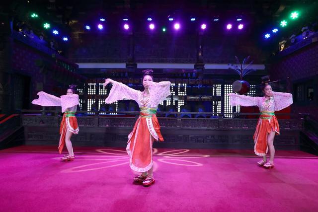 一夕生秋风 演艺正当时