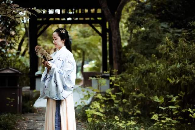 霜降丨愿你染尽霜华,心中温存如初