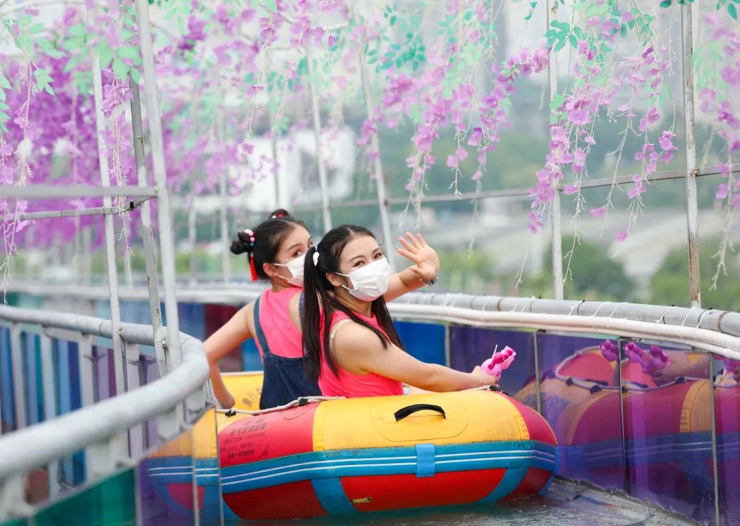 199元限量抢购双人门票！暑期沉浸式“亲”水体验梦幻泡泡秀、水枪大战一触即发……