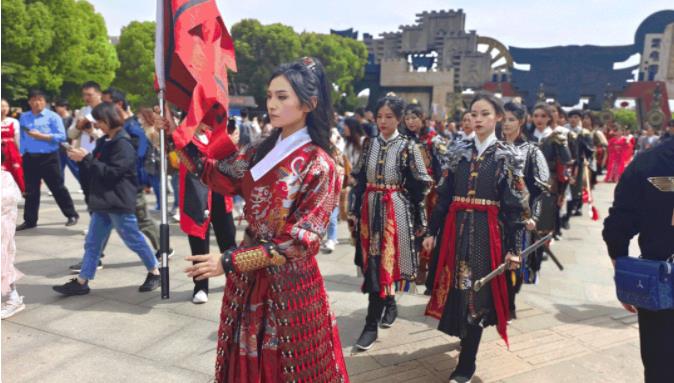 淹城千古英雄会｜解锁火热国风新玩法！