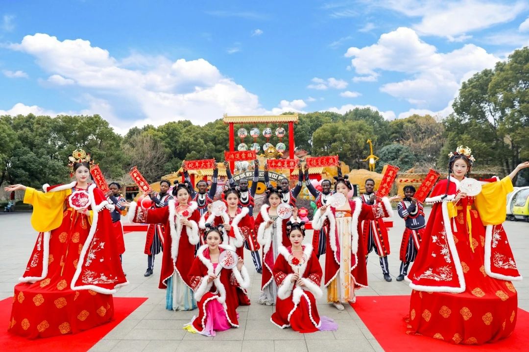 淹城野生动物世界丨闭园通知，春节不打烊！