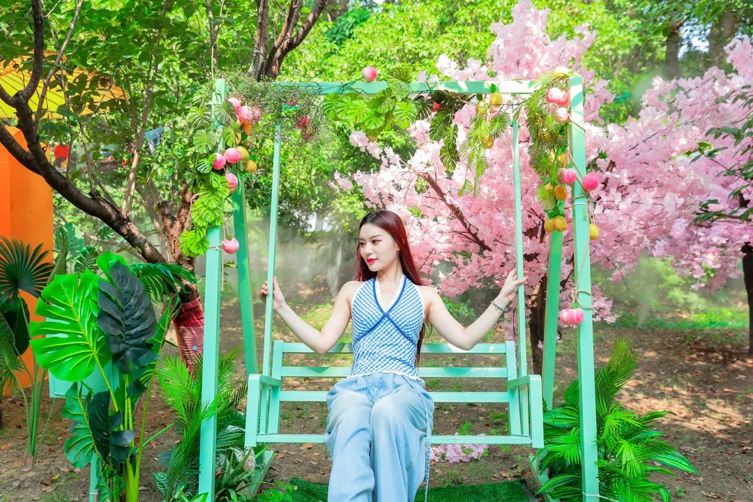 淹城野生动物世界丨一秒坠入热带假期！带萌娃穿越雨林秘境、近距离观萌兽戏水、赏异域风情演出…